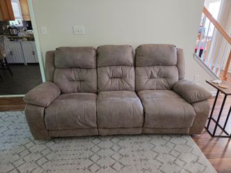 Reclining couch and recliner