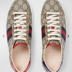 Gucci Women Ace GG Supreme Low Top Sneaker- Size 8.5