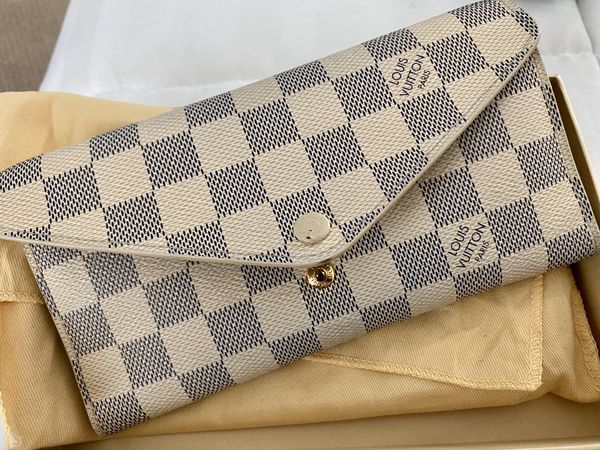 100% authentic LOUIS VUITTON WALLET for Sale in Glendale, CA - OfferUp