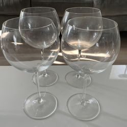 Set of 4 New 23oz Stem Wine Glasses (Tall Bowl, Clear Crystal) – 1 Minor Dent!
