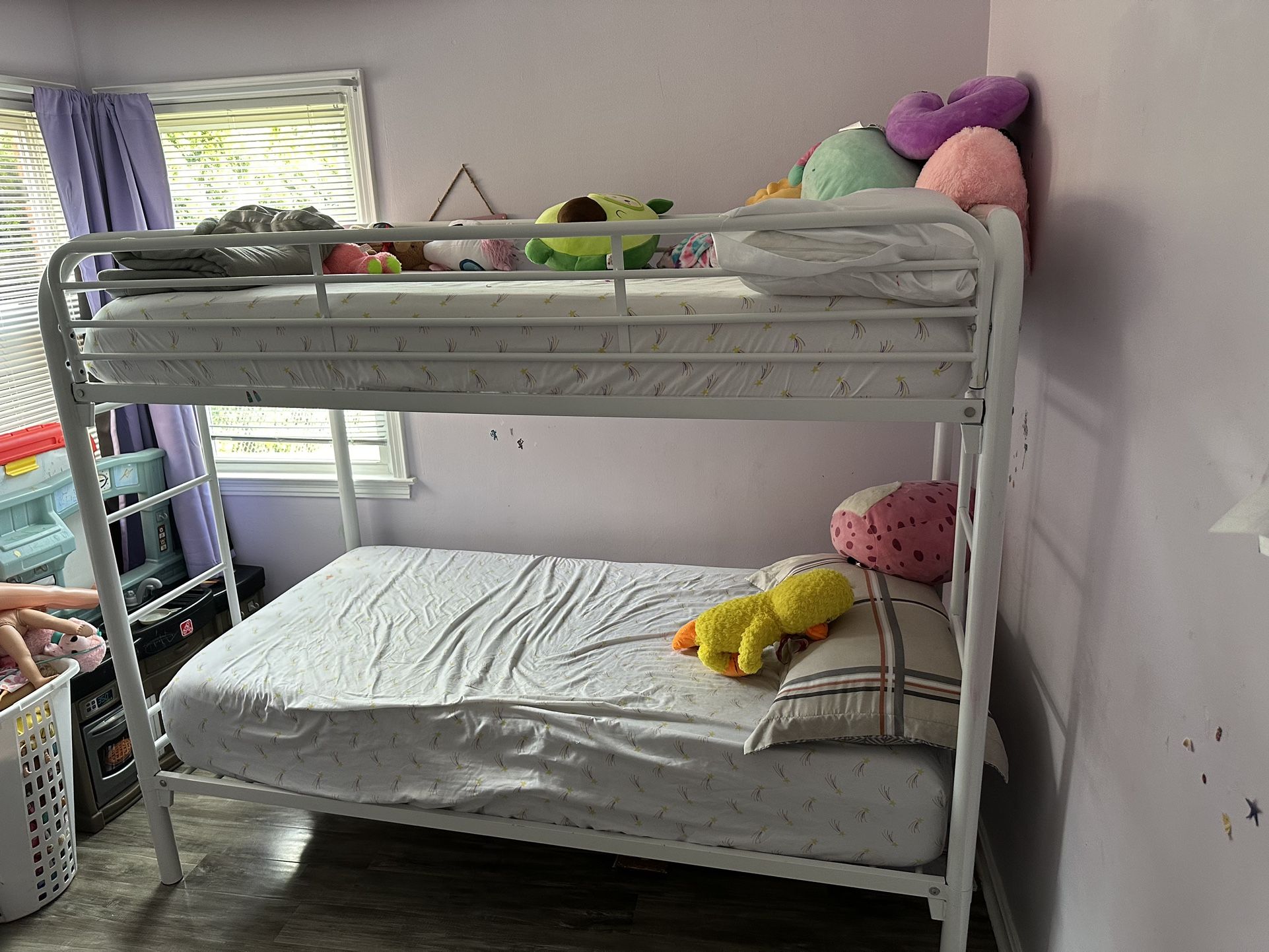 Twin Bunk Bed