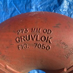 4) 270 MM OD Fig 270 90 degree Elbow w/ Clamps