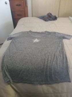 Large grey Woman  T-Shirt