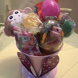 Easter basket with small monkey stuffy