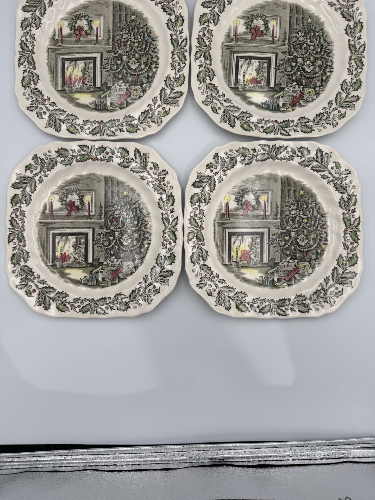 Johnson Brothers Merry Christmas Plates – Set of 4 (Made in England)