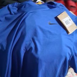Nike. Tshirt