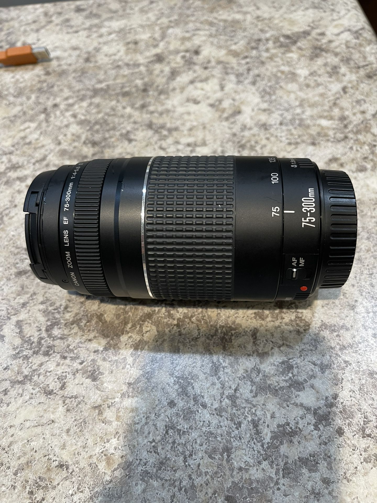 Canon Ef 75-300mm 