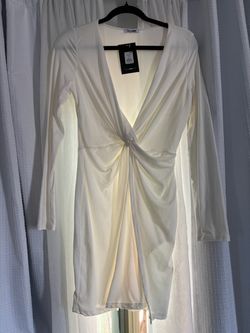 NEW Fashion Nova White Long Sleeve Twist Front Dress – NWT