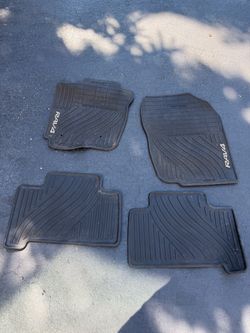 2012 Toyota RAV4 Rubber Mat Set