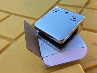 Mirror mounts, and clips