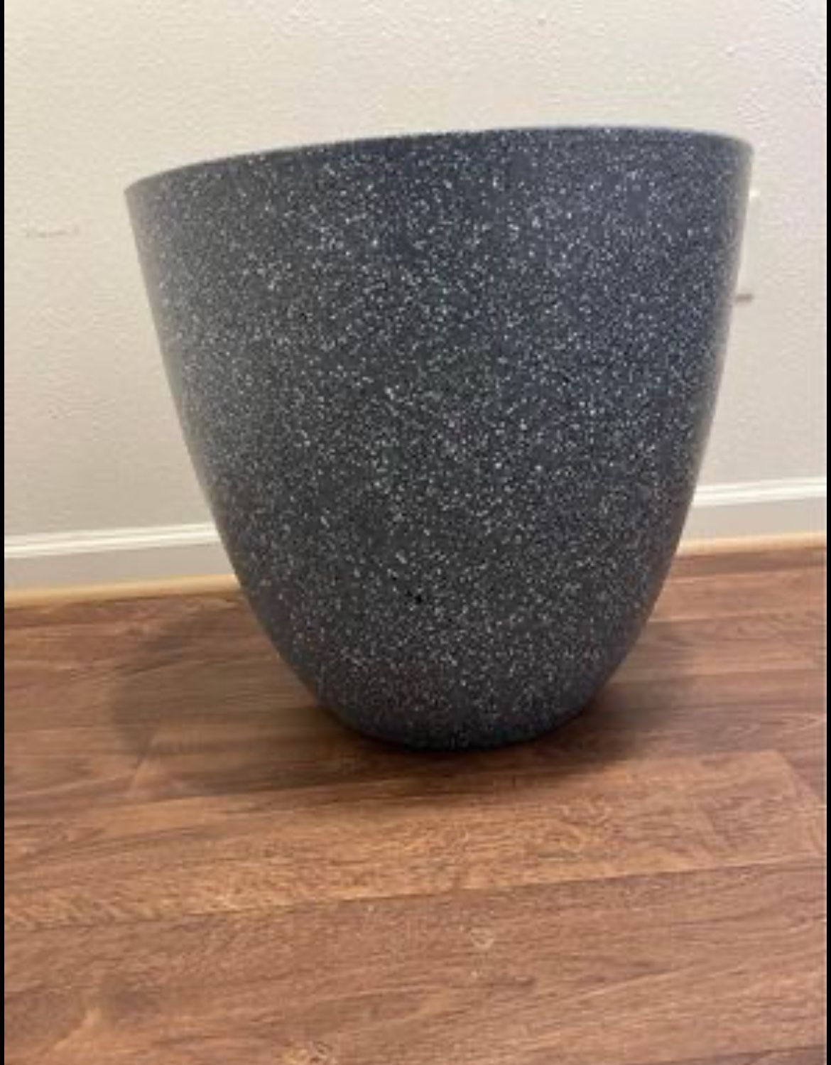 18”  Planter Pot 