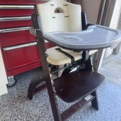 High Chair Abiie Beyond Junior Y Chair