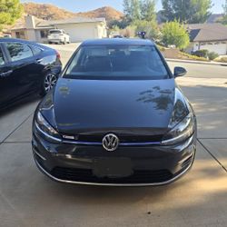2019 VW Egolf