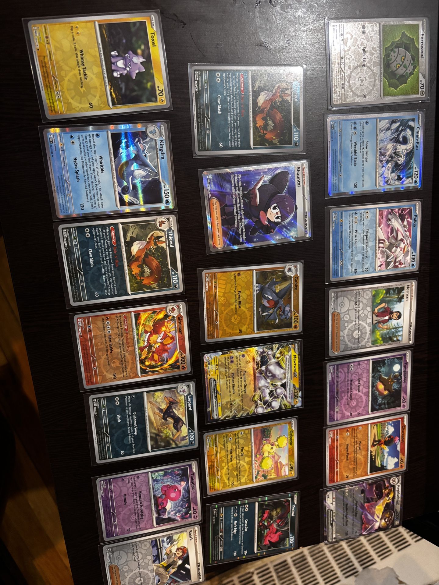 Pokémon Cards Paradox Rift , Also Cards From Tins, Will Deliver To Yonkers Or Bronx Or Manhattan, Accepting Best Offer , Also 100 Commons Included