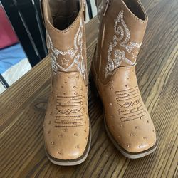 Kids leather boots