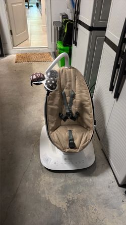 4moms MamaRoo - Multi-motion baby swing, Bluetooth-enabled with 5 unique motions, Sandstone