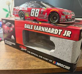 Dale Earnhardt Jr #88 Axalta Last Ride 2017 Lionel Die-Cast NASCAR