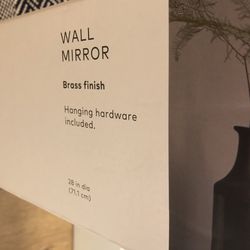 Round mirror