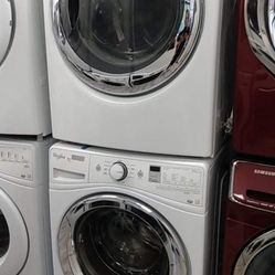 Whirlpool Washer And Gas Dryer Set For $680