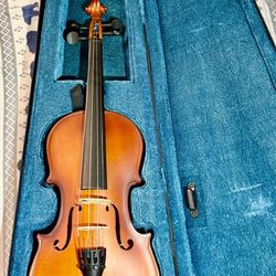 1/2 size violin and case 