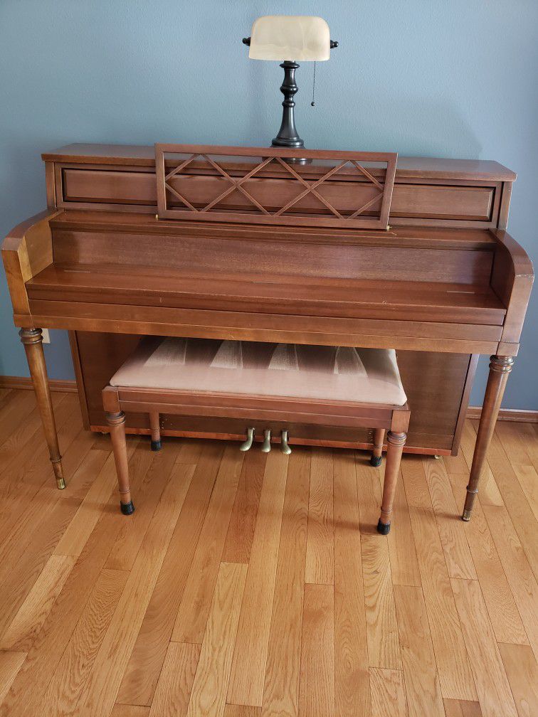 FREE Piano  Beautiful Solid Mahogany Wood  