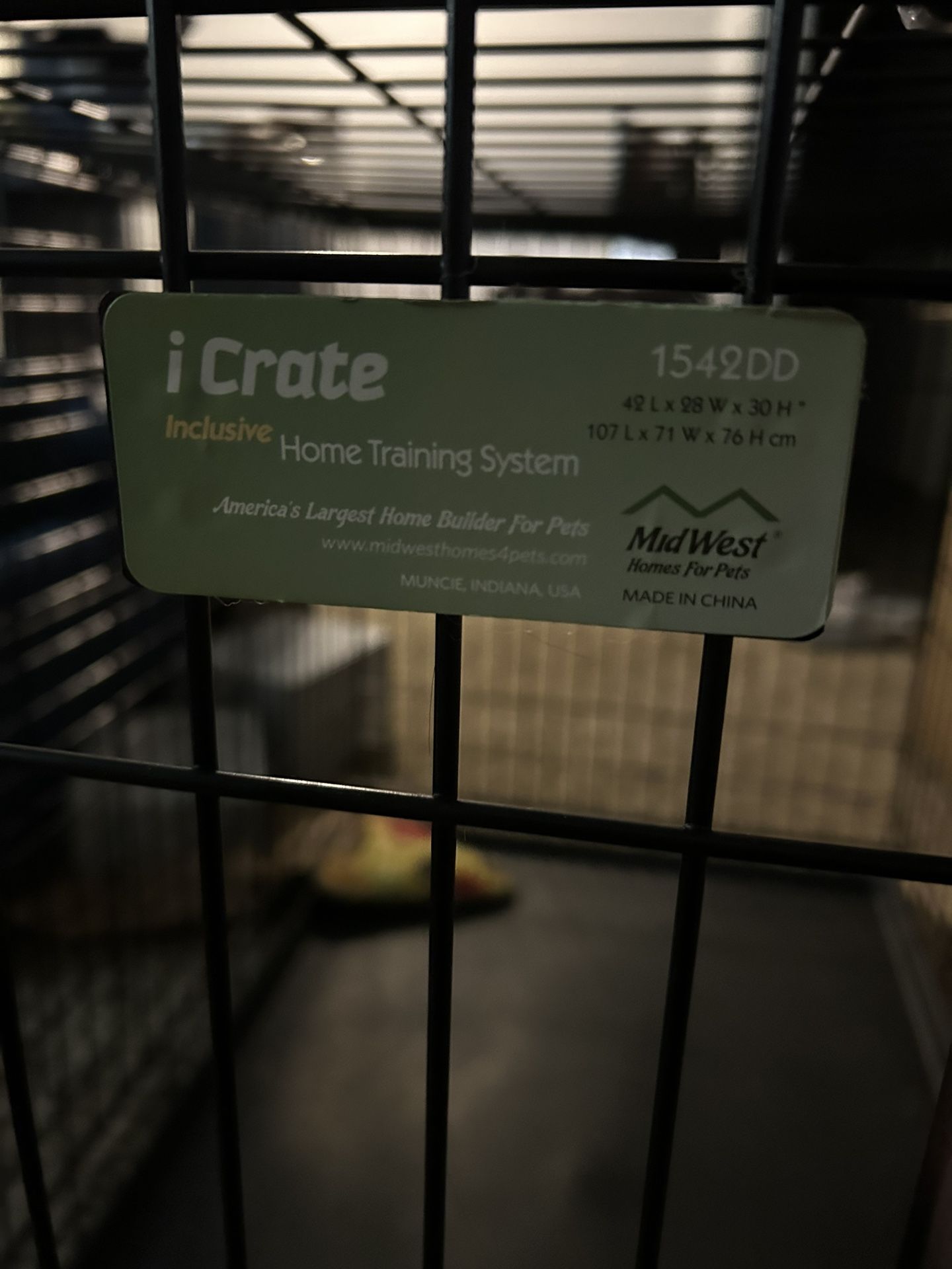 Dog Crate 42x28x30 