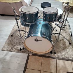 Gretsch Drum Set Complete Ready To Play New Condition