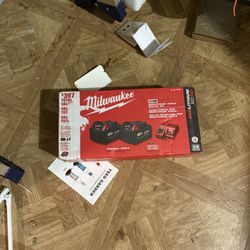 Milwaukee Battery Pack In Box
