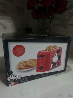Disney Mickey Mouse 2-Slice Toaster (New in Box
