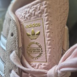 Adidas  size 9