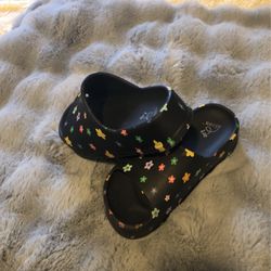 5-pair.. Girls Summer Sandals 🌞 Size 13- 2 Kids