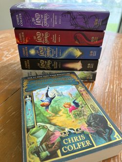 The Land of Stories Book Series (1-6)