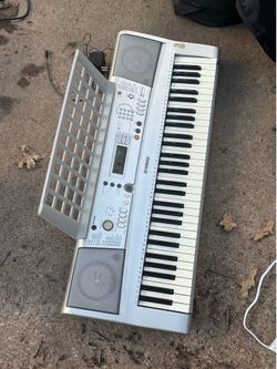 Piano keyboard