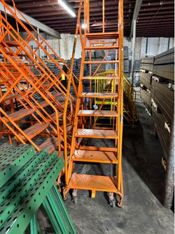 9 step rolling ladder