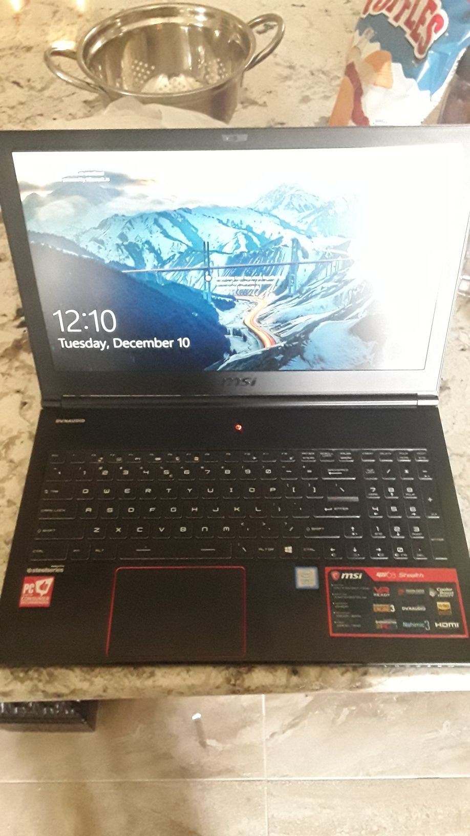 MSI GS63 8RE Stealth Gaming laptop w/charger included