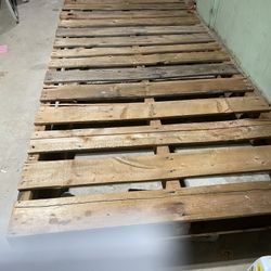 PALLET 