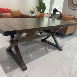 Solid Wood Dining Table – Modern Farmhouse Style