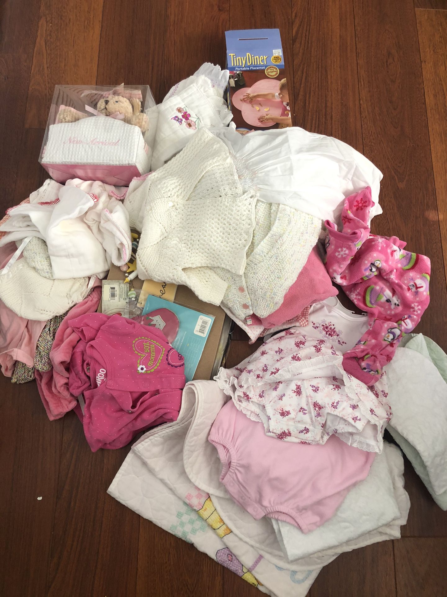 Newborn Baby girl items, free, pick up in Coral Springs