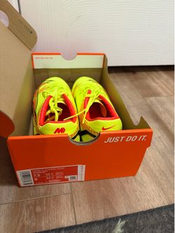 Nike vapor 14 Academy size 7.5