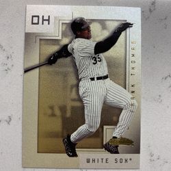 2001 Fleer Showcase Baseball Card #99 Frank Thomas Chicago White Sox