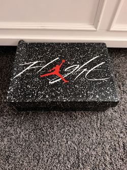 Jordan 4s