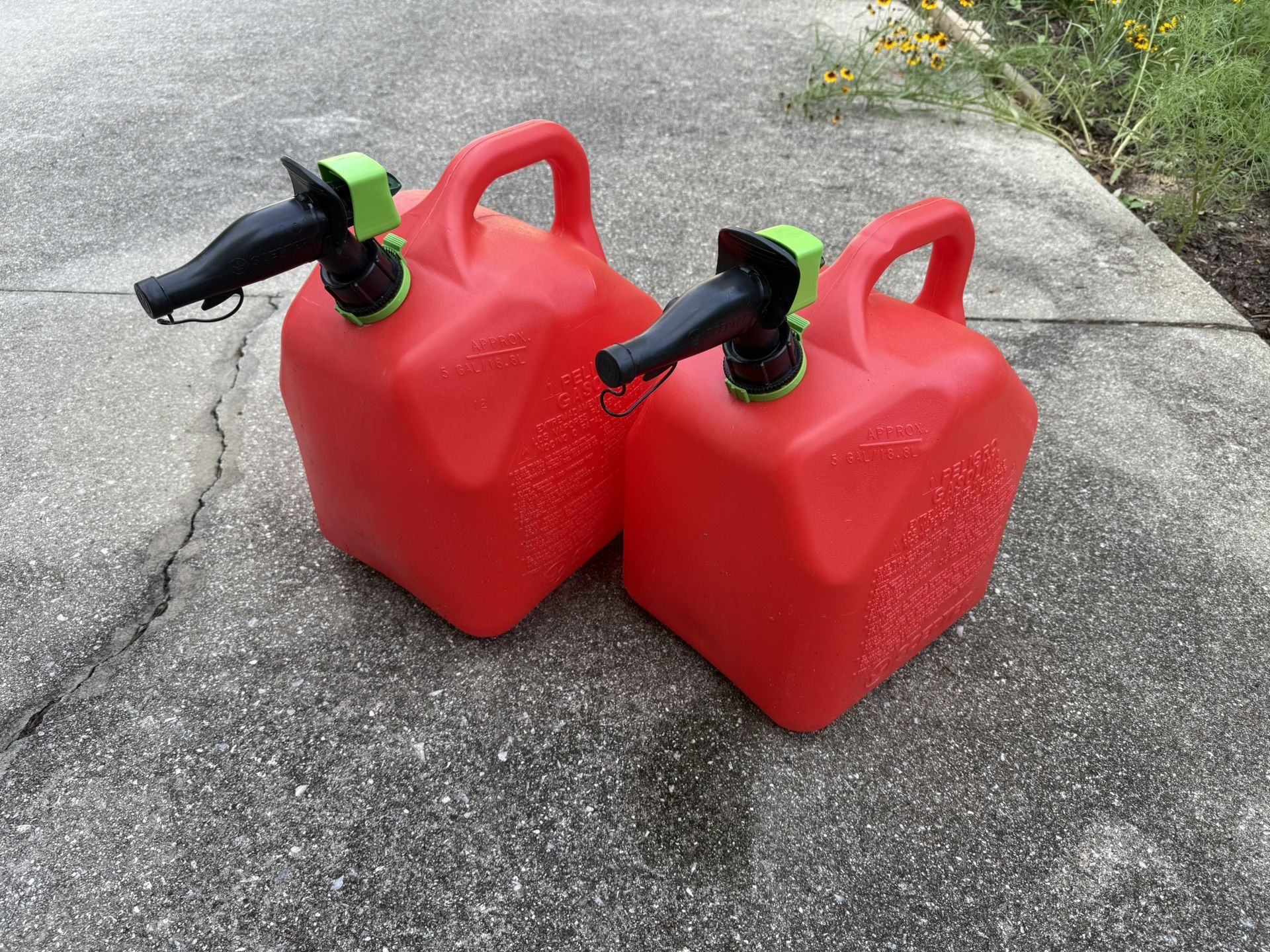 5 Gallon Gas Cans