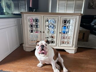 HomeGoods Cream Accent Cabinet / Buffet / Media Console - Mirrored Doors