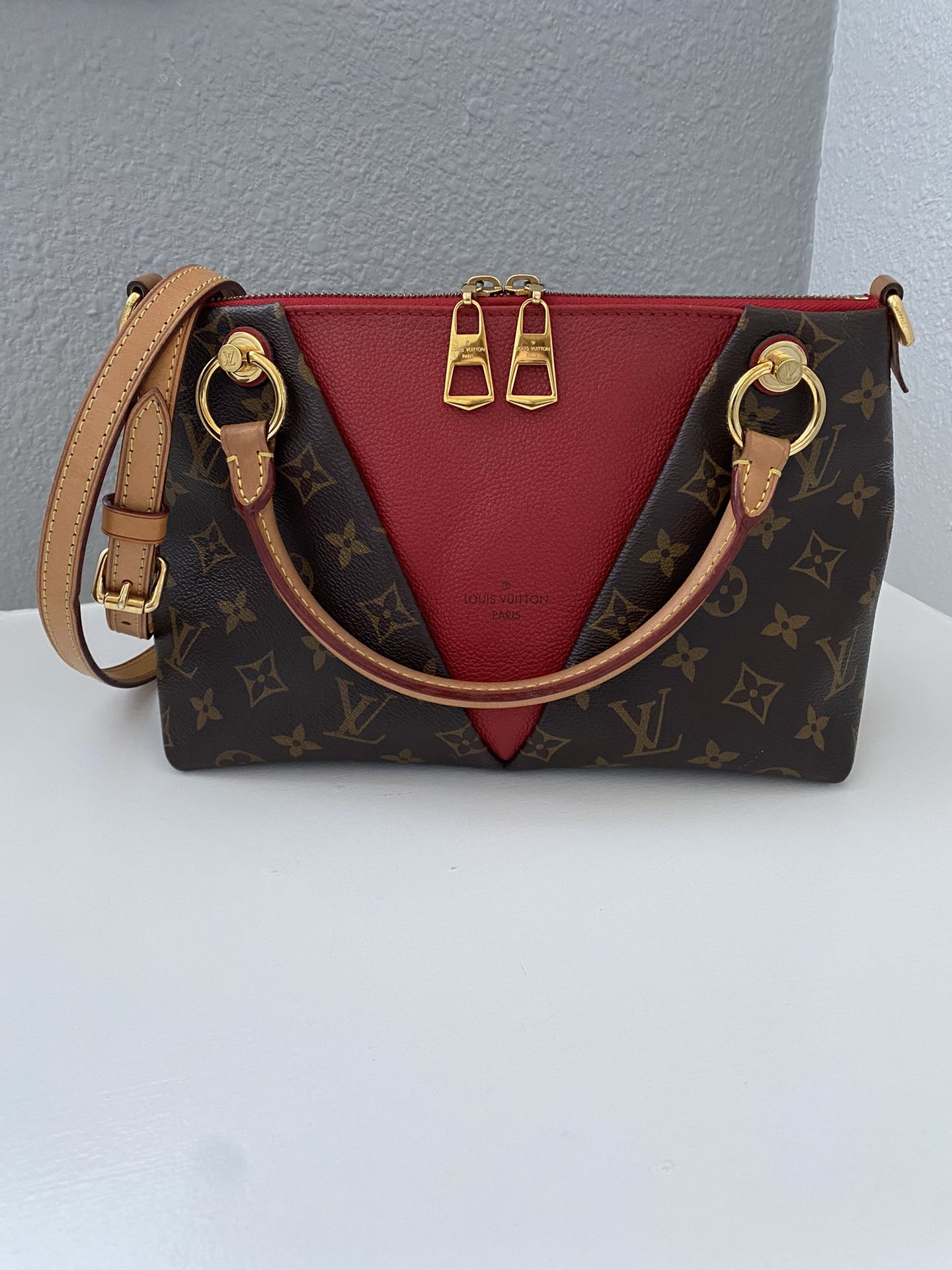 Authentic Louis Vuitton V Tote BB