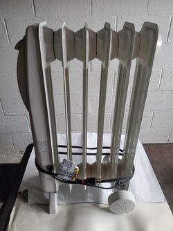 LAKEWOOD ELECTRIC CORDED OIL FILLED RADIANT HEATER 3 HEAT SETTINGS (contact info removed) HEATS GREAT IN NEW CONDITION