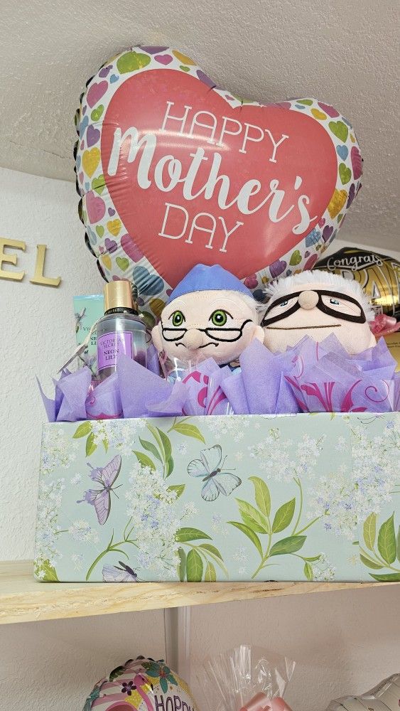 Mothers Day Or Graduation Baskets