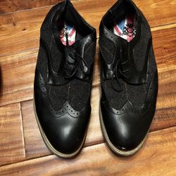 Men’s English laundry black dress shoes. Size 13