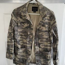 Women’s Camouflage Jacket