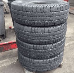 255 75 17 GoodYear Wrangler Set of 4 Used in Excellent Condition