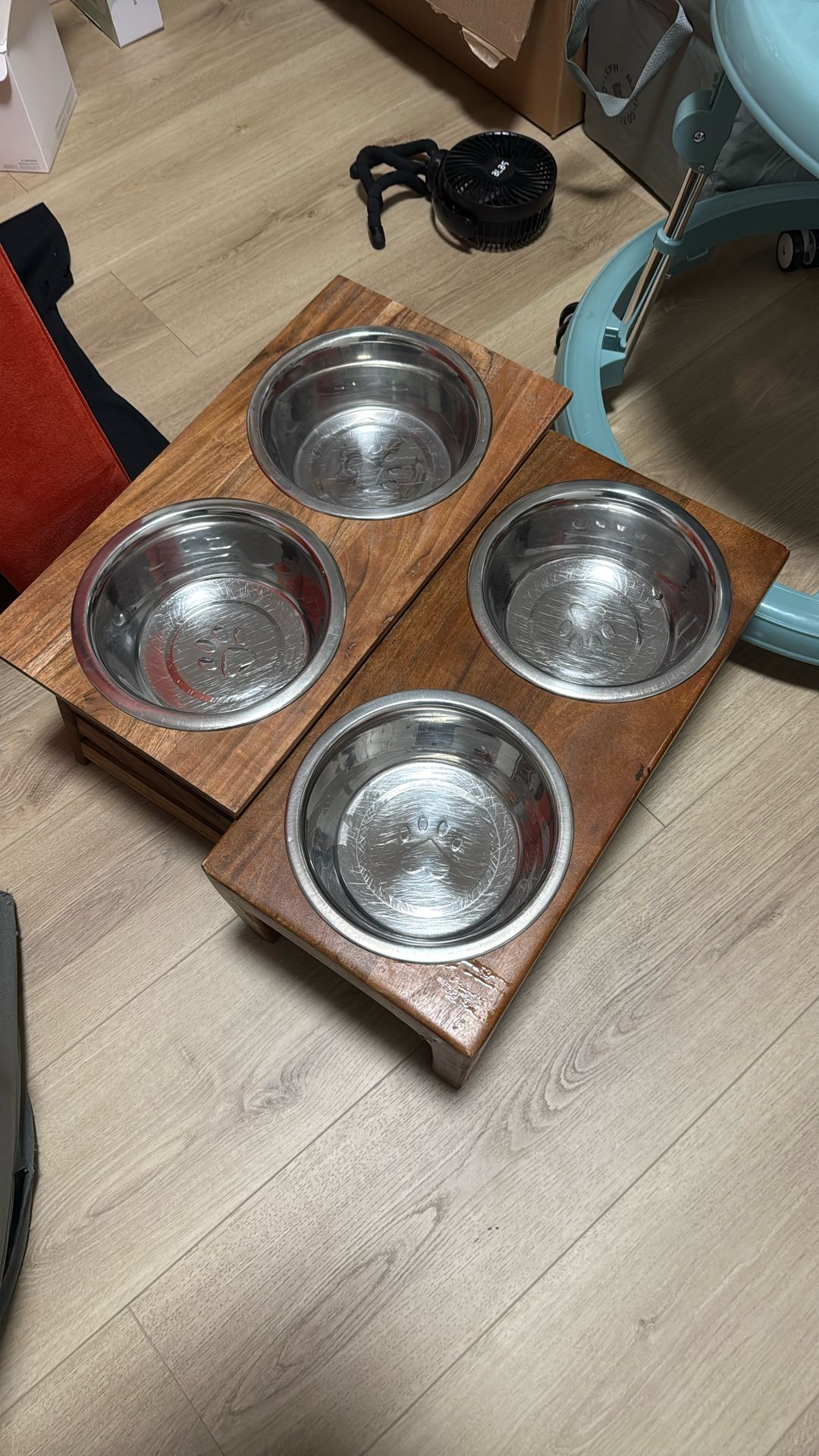 Stand With Metal Dog Bowls